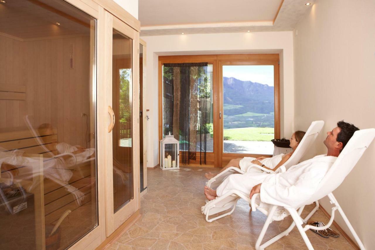 Engadiner Apartments & Wines Montagna Exterior foto